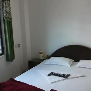 Hotel Surya Residency Paying, Varanasi